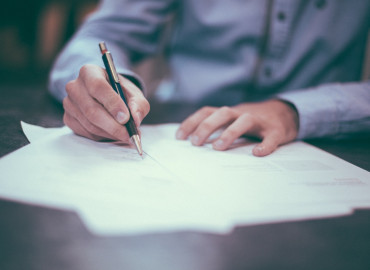 бесплатное банкротство через МФЦ: плюсы и минусы - ФЦБ - фото - 1